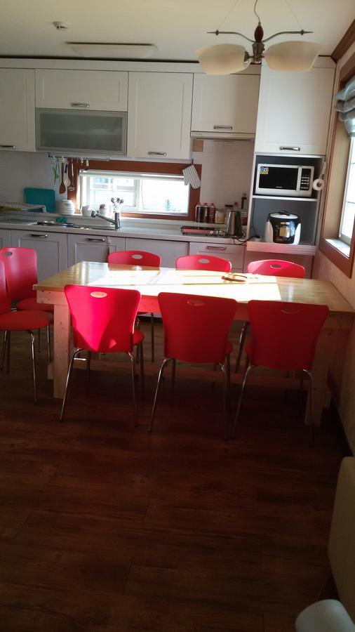 Daecheon Ocean Hill Pension Boryeong Ngoại thất bức ảnh